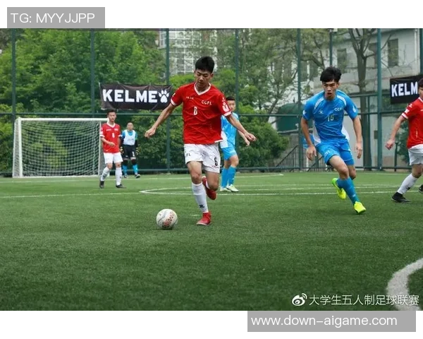 女子足球训练视频分享提升技巧与战术解析助你成为场上明星